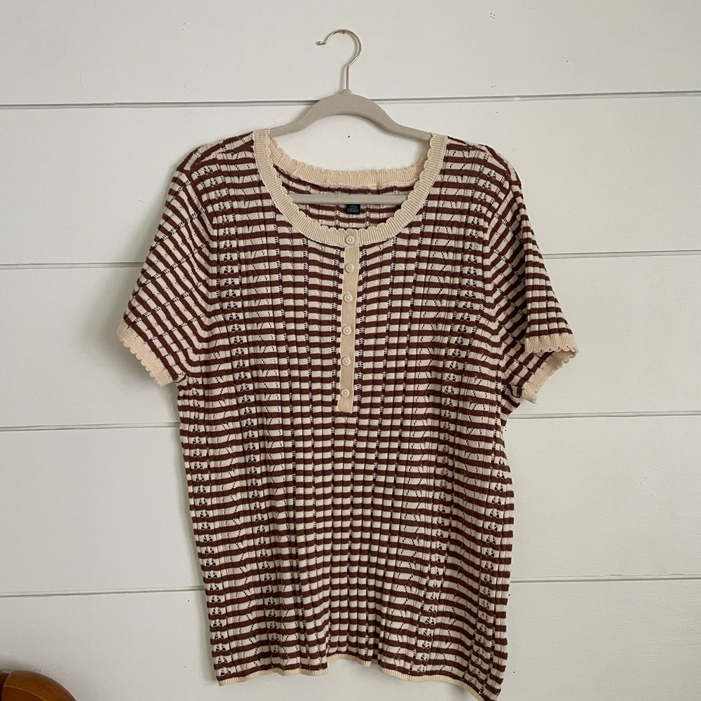 American Eagle ~ Sweater Top 🍂